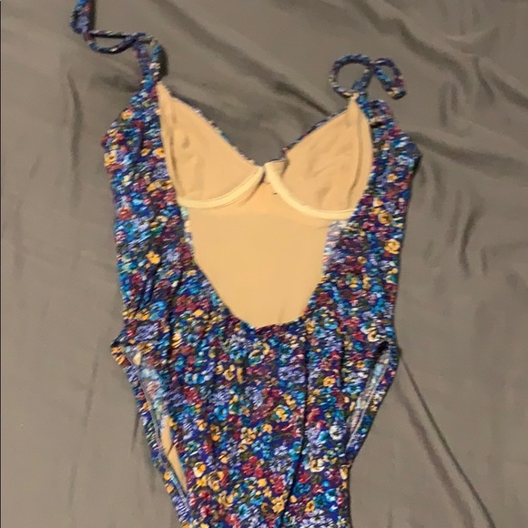 The most beautiful onepiece - Picture 2 of 2